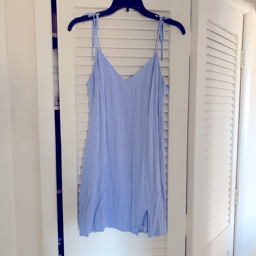 Abercrombie & Fitch Mini blue dress with white polka dots. Size - S